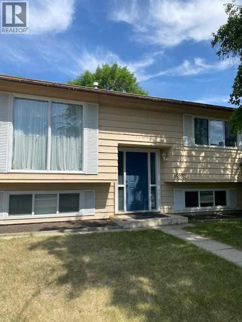 House for Sale in 15232 1 Street SE|Calgary, Alberta T2X1A2