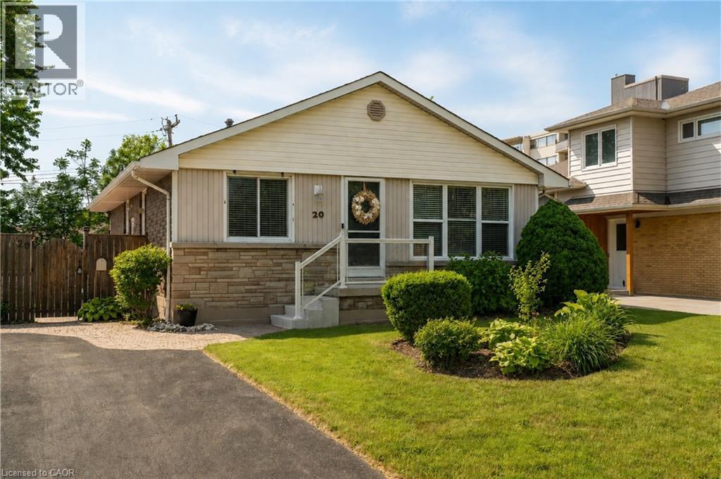 20 CARDINAL Drive, Hamilton, Ontario L9A4H4