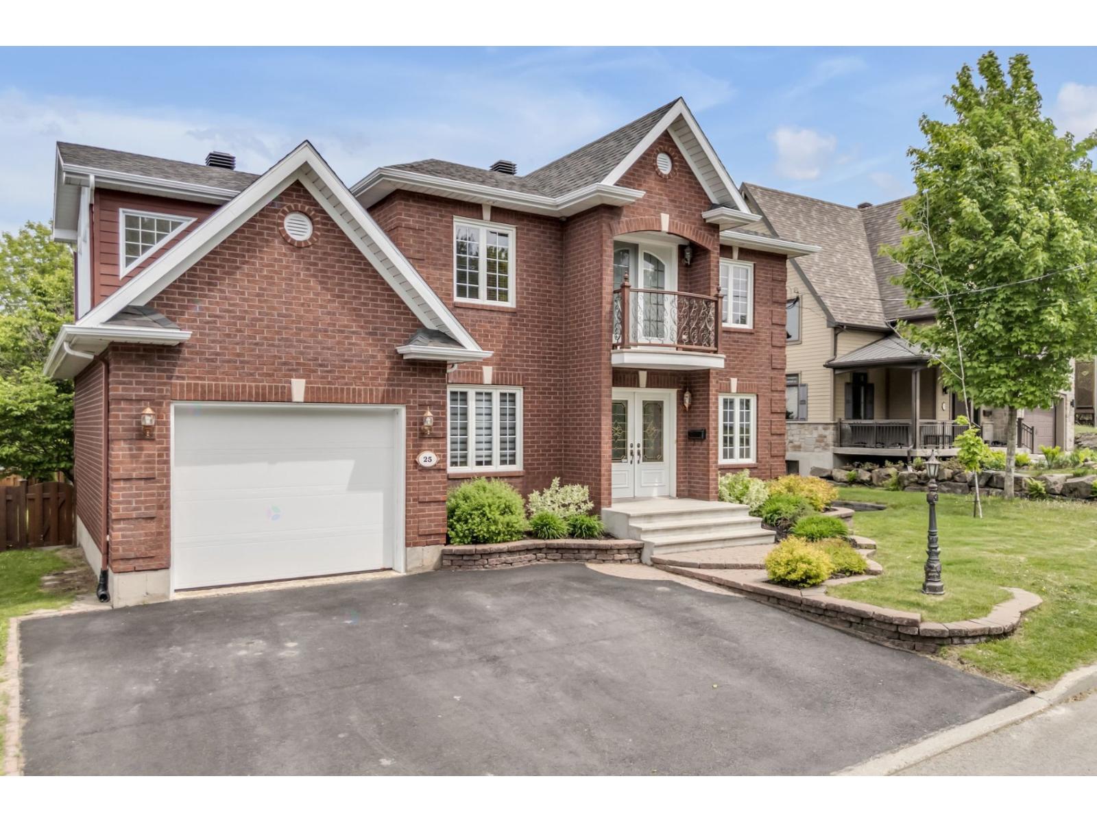 25 Rue Lacaille, Montmagny, Quebec G5V4S7