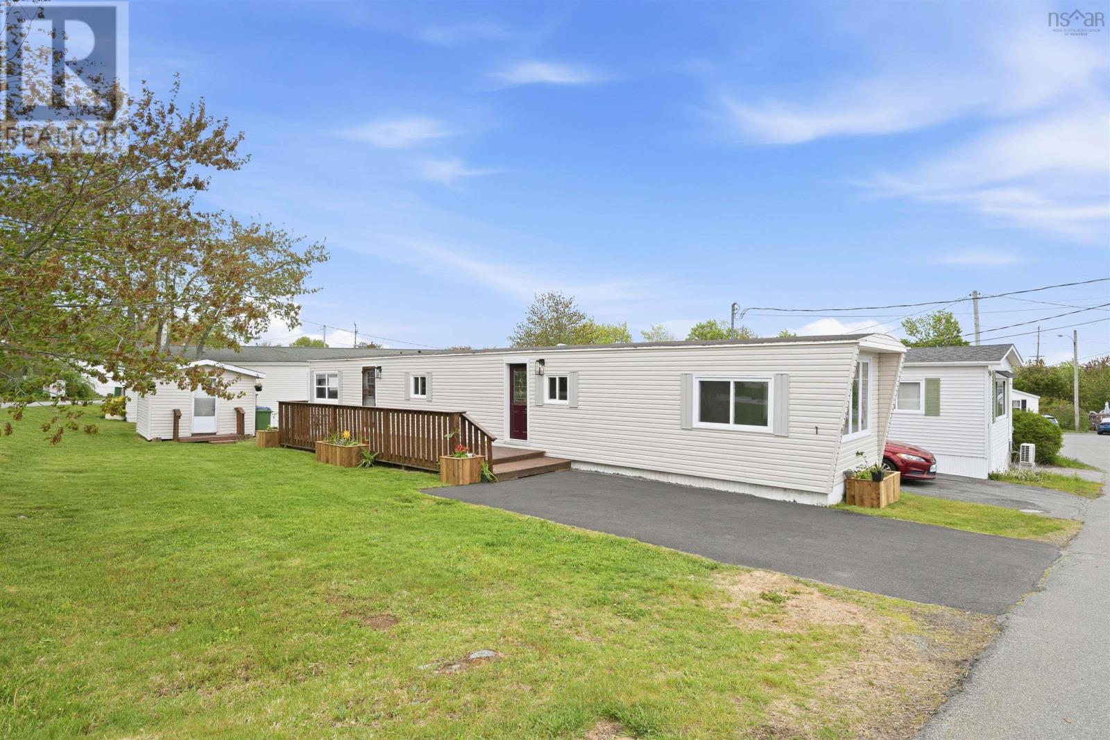 1 Bishop Avenue, Dartmouth, Nova Scotia B2Y2B4