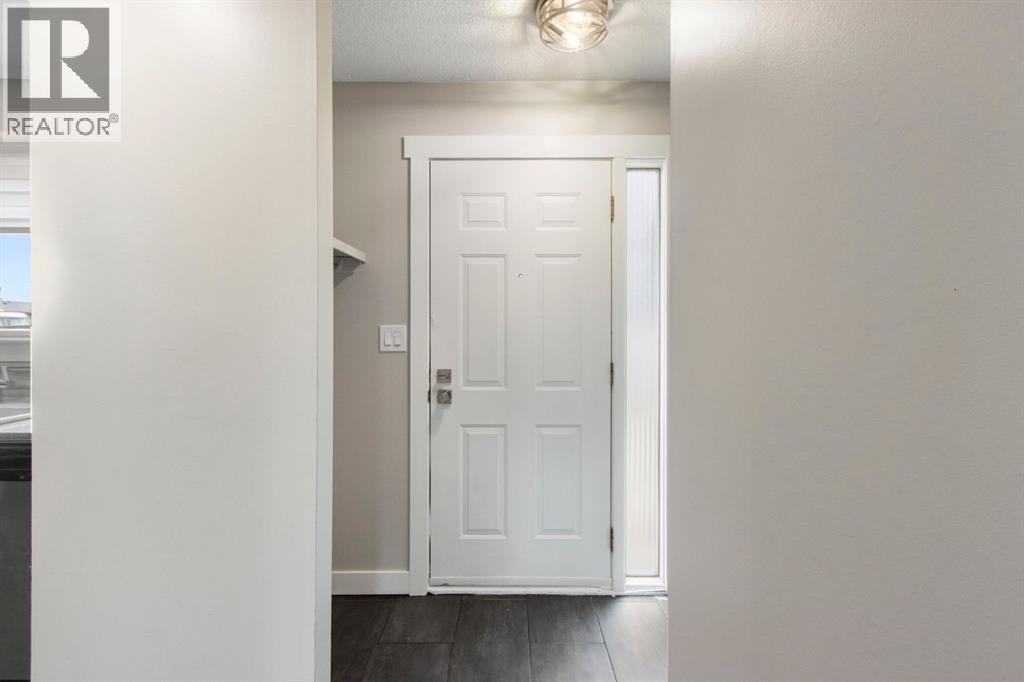 Row / Townhouse for Sale in 36, 219 90 Avenue SE|Calgary, Alberta T2J0A3 2