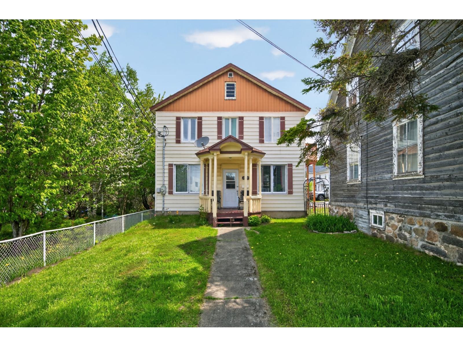 1565 Rue des Oblats, Mont-Joli, Quebec G5H2N8