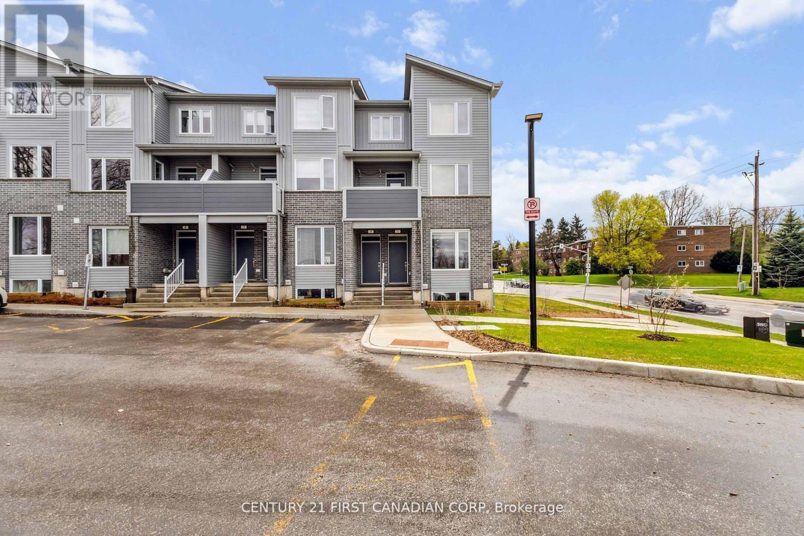 21 - 990 DEVERON CRESCENT, London South (South J), Ontario N5Z0B7