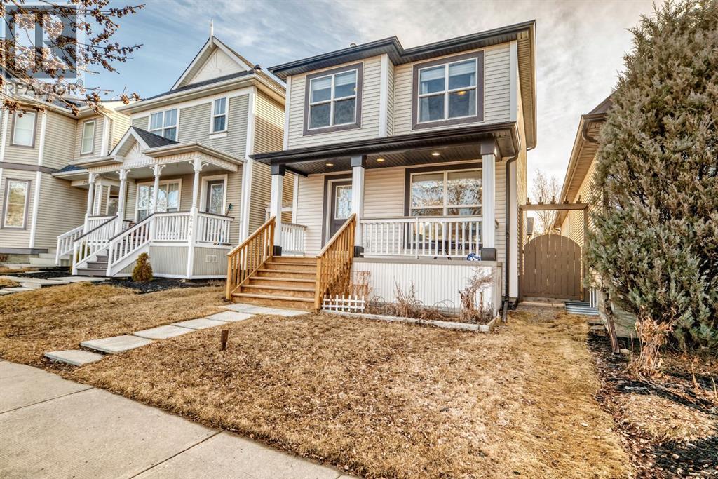 House for Sale in 240 Prestwick Way SE|Calgary, Alberta T2Z2Z5