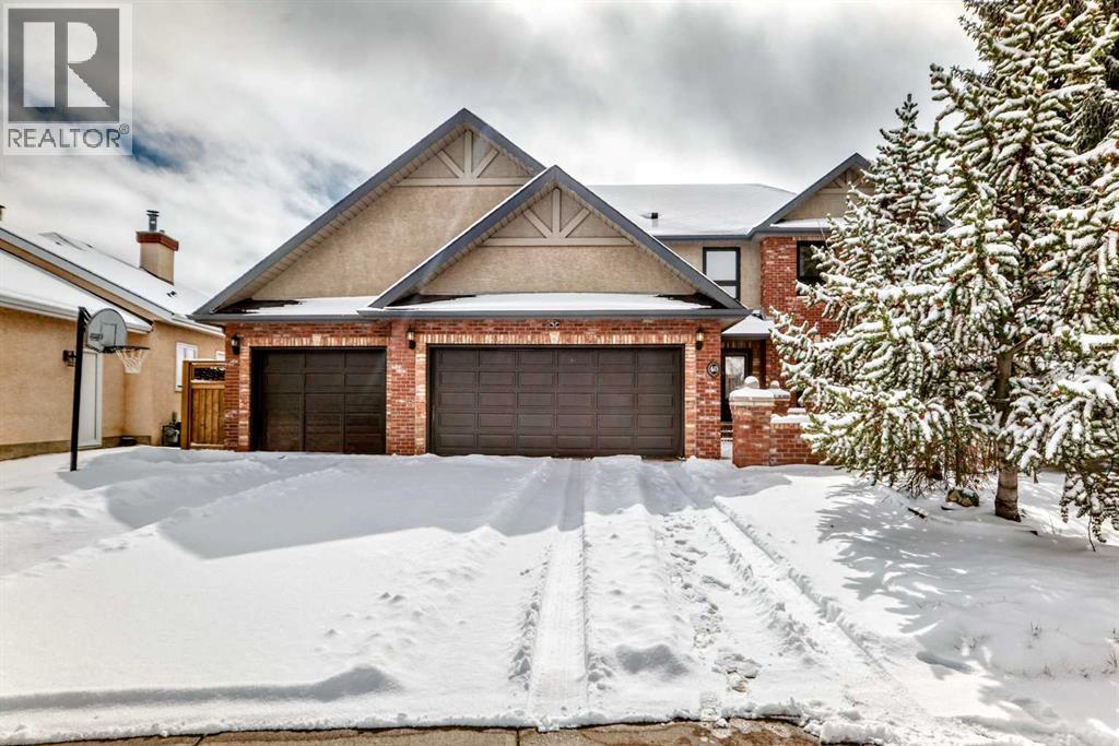 House for Sale in 40 Christie Cairn Square SW|Calgary, Alberta T3H2Z2