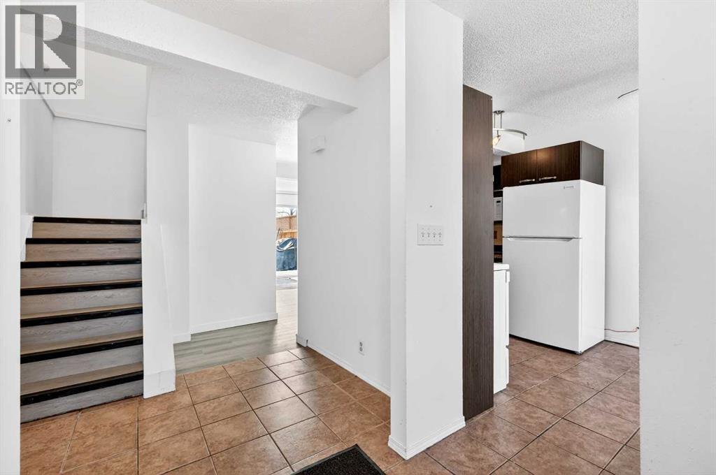 Row / Townhouse for Sale in 5615 1 Avenue SE|Calgary, Alberta T2A5Z6 4