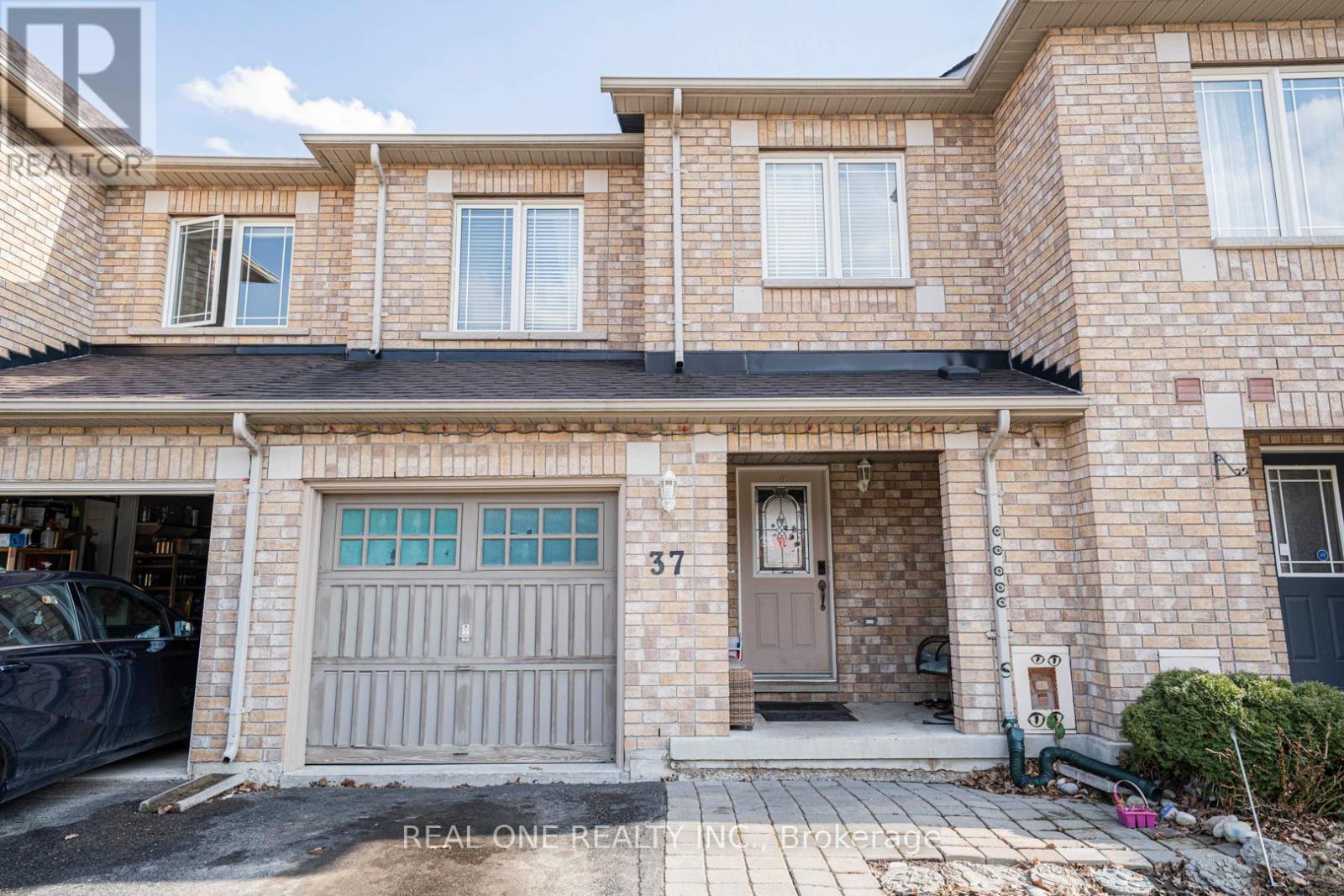 37 BILBROUGH STREET, Aurora, Ontario L4G7W3