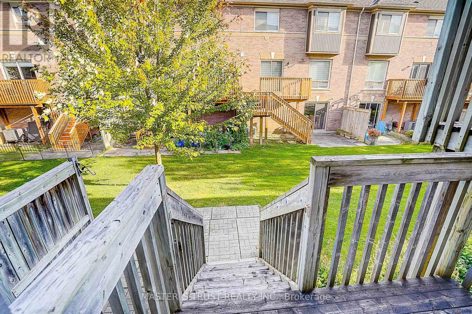 Row / Townhouse for Sale in 48 - 5535 GLEN ERIN DRIVE|Mississauga (Central Erin Mills), Ontario L5M6H1 2
