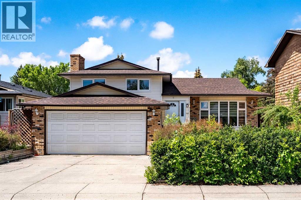 House for Sale in 187 Templeton Circle NE|Calgary, Alberta T1Y4G6 2