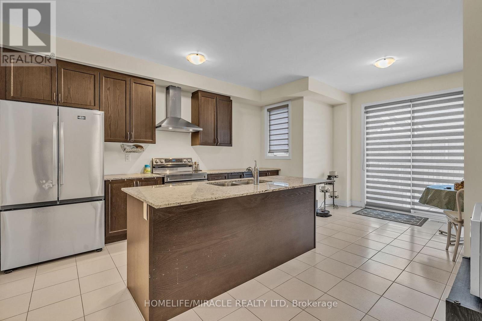 Row / Townhouse for Sale in 3373 SIXTH LINE|Oakville (GO Glenorchy), Ontario L6H0Y7