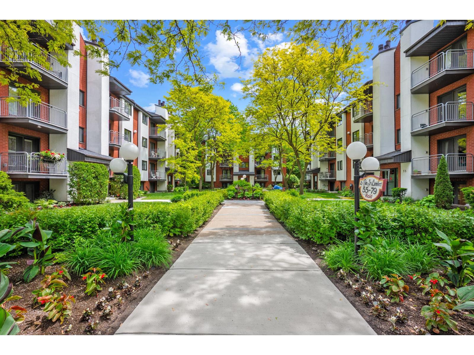 79 Rue Reid, #4, Saint-Lambert, Quebec J4R2T1