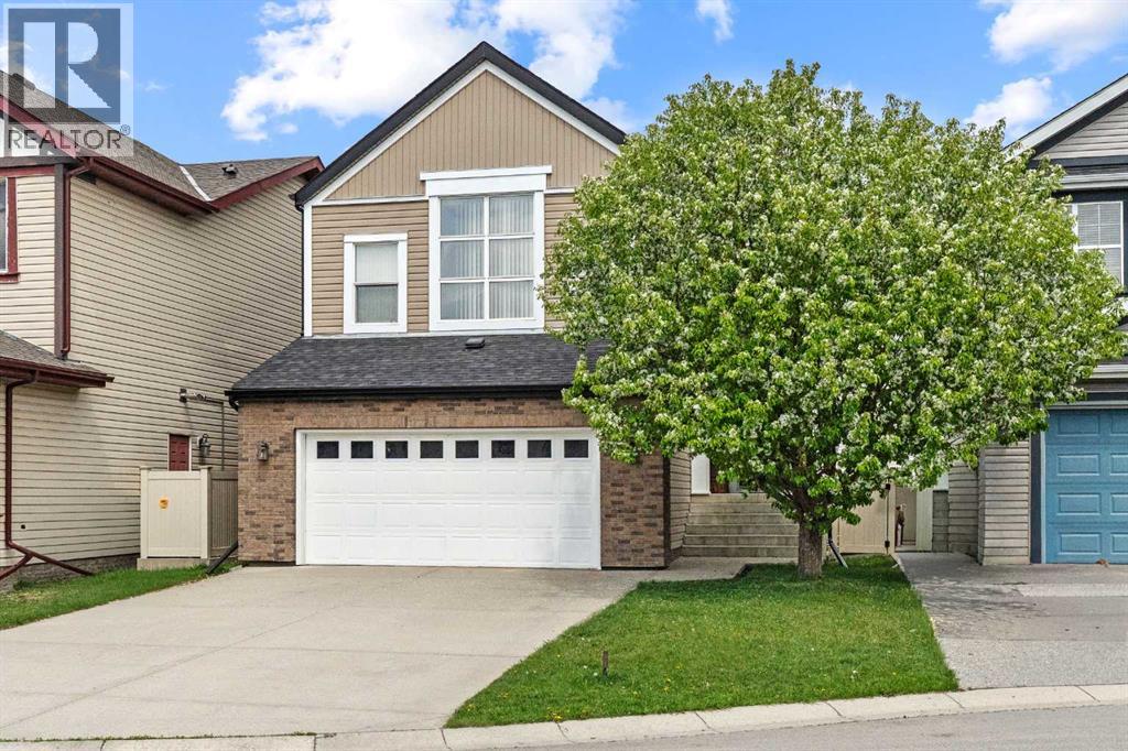 House for Sale in 137 Copperleaf Bay SE|Calgary, Alberta T2Z0J2