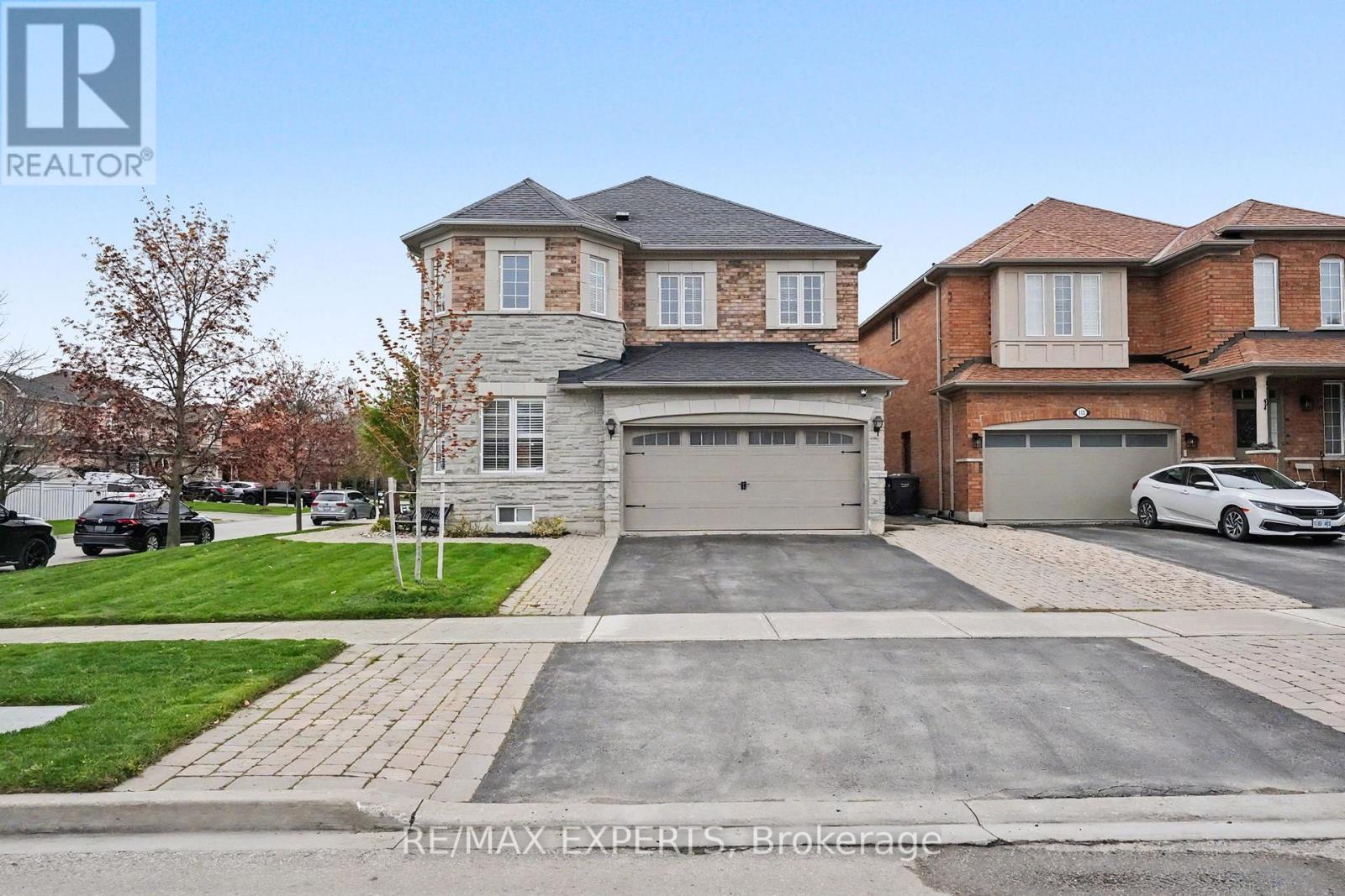 2 IRONHORSE CRESCENT