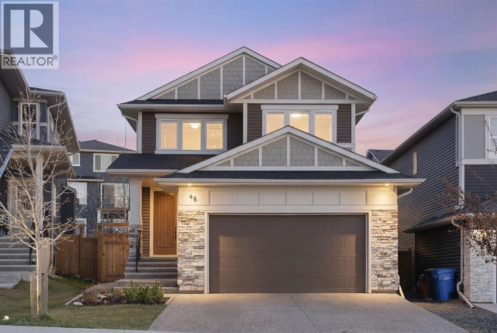 House for Sale in 48 Crestbrook Link SW|Calgary, Alberta T3B6G9
