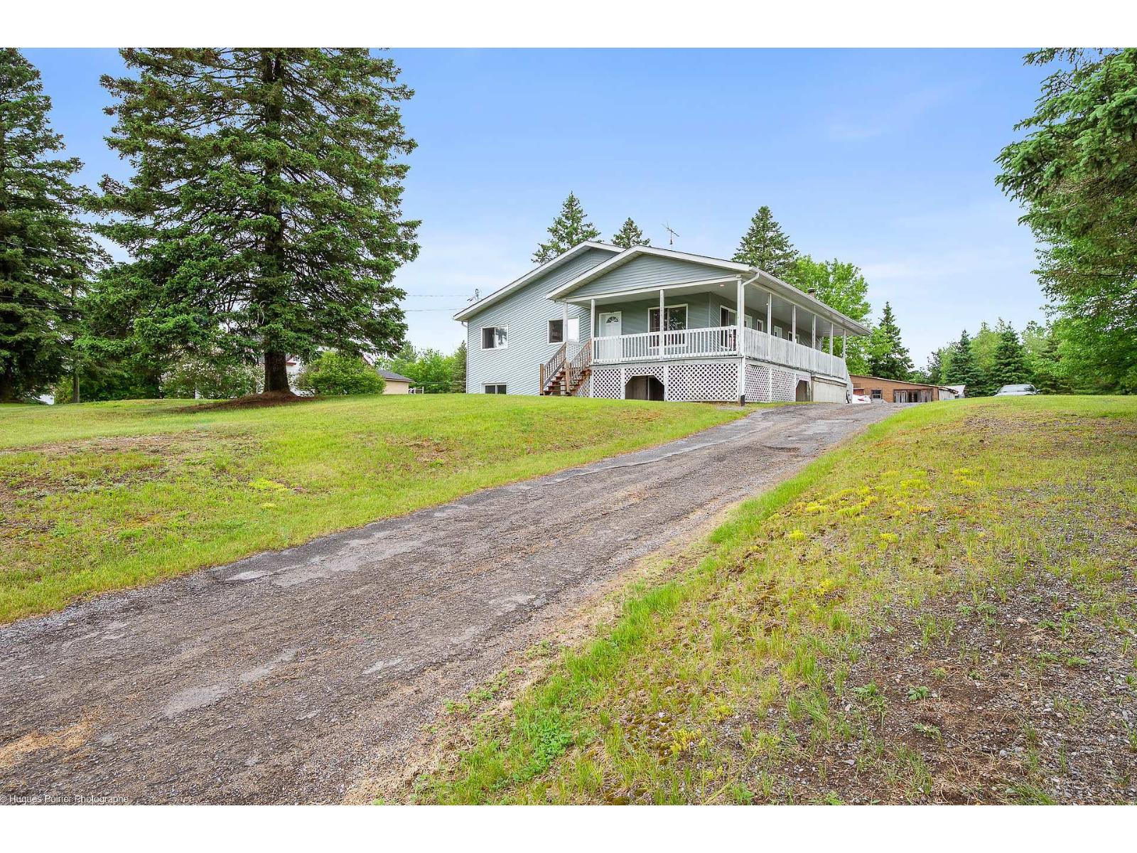 5510-5520 Ch. de St-Jean, Saint-Félix-de-Valois, Quebec J0K2M0