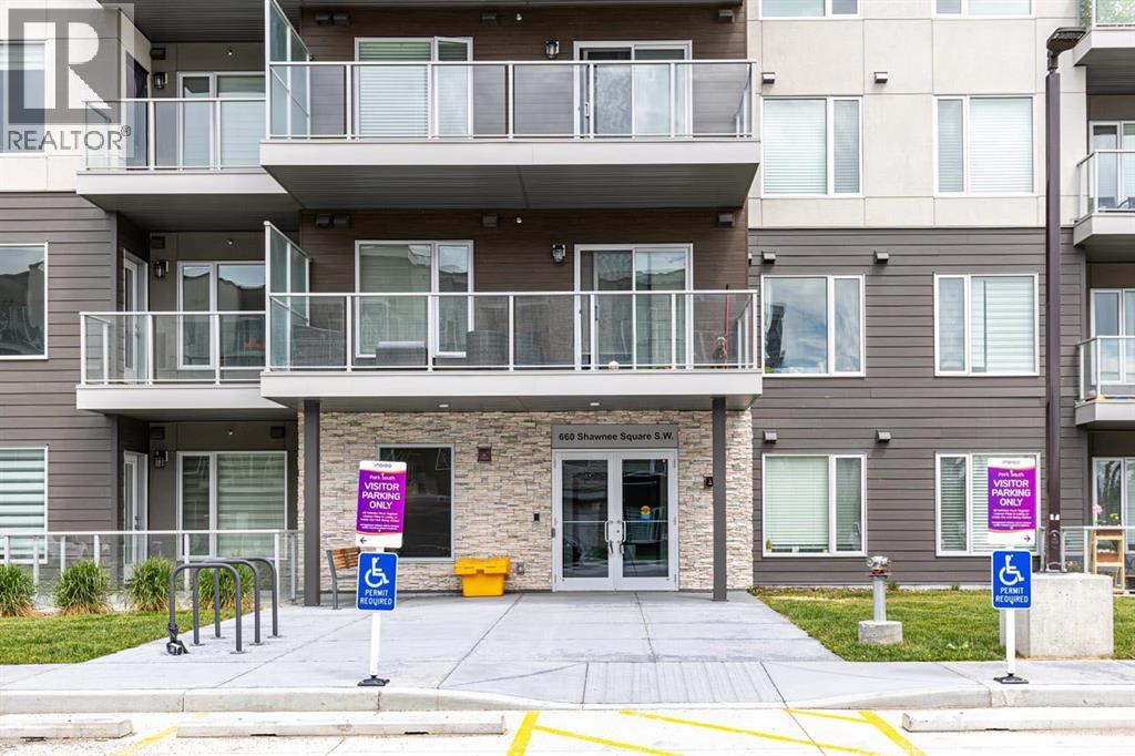Apartment for Sale in 410, 660 Shawnee Square SW|Calgary, Alberta T2Y0X6 2
