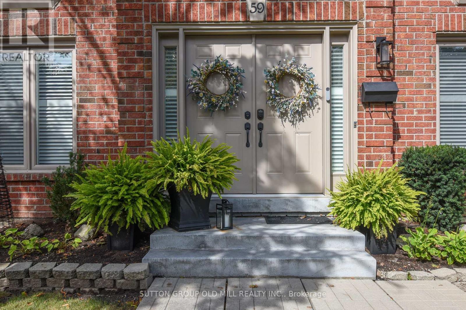 Row / Townhouse for Sale in 59 - 4635 REGENTS TERRACE|Mississauga (Hurontario), Ontario L5R1X5 3