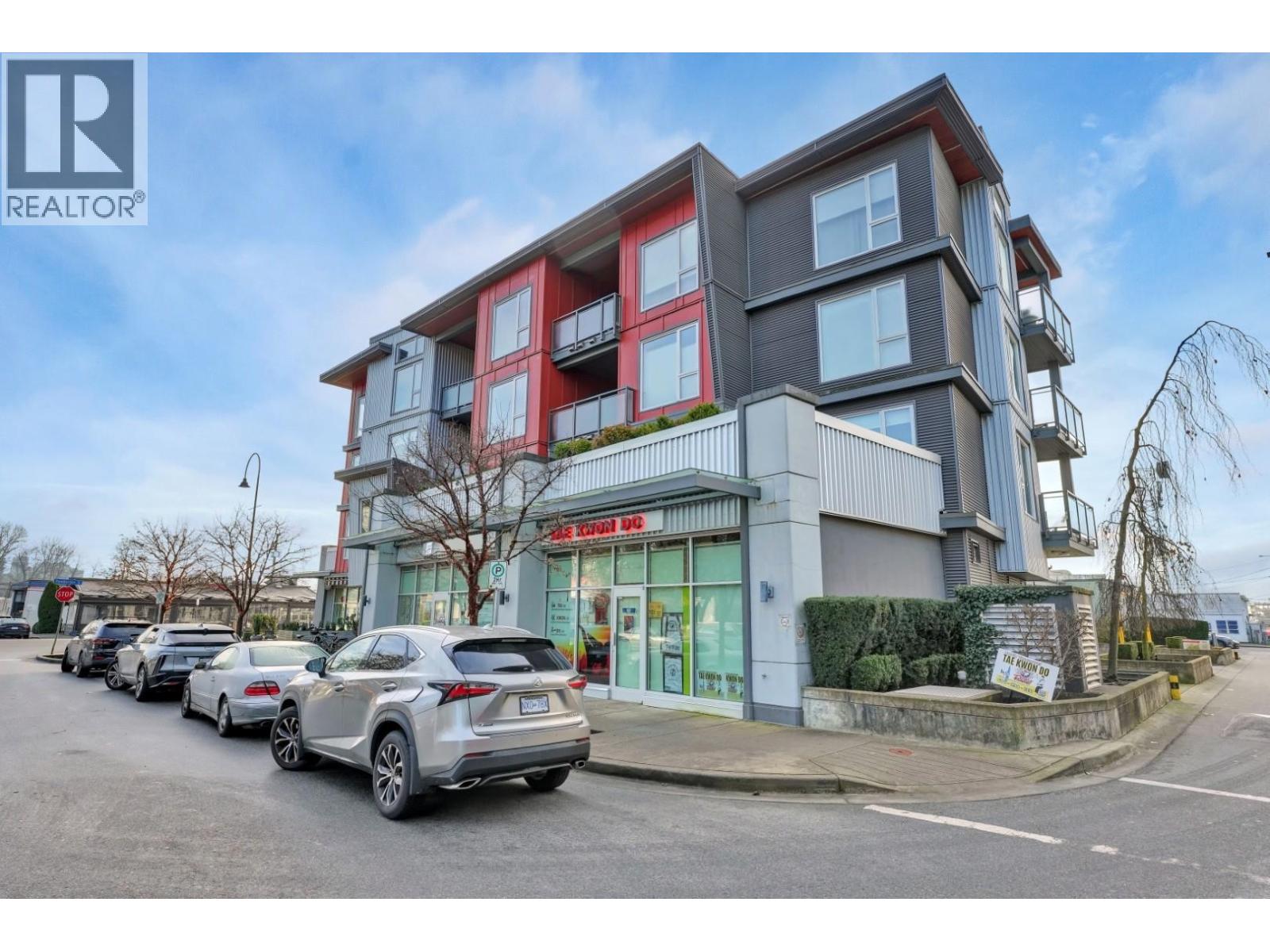 For lease: 101 & 102 1209 W 16TH STREET, North Vancouver, British