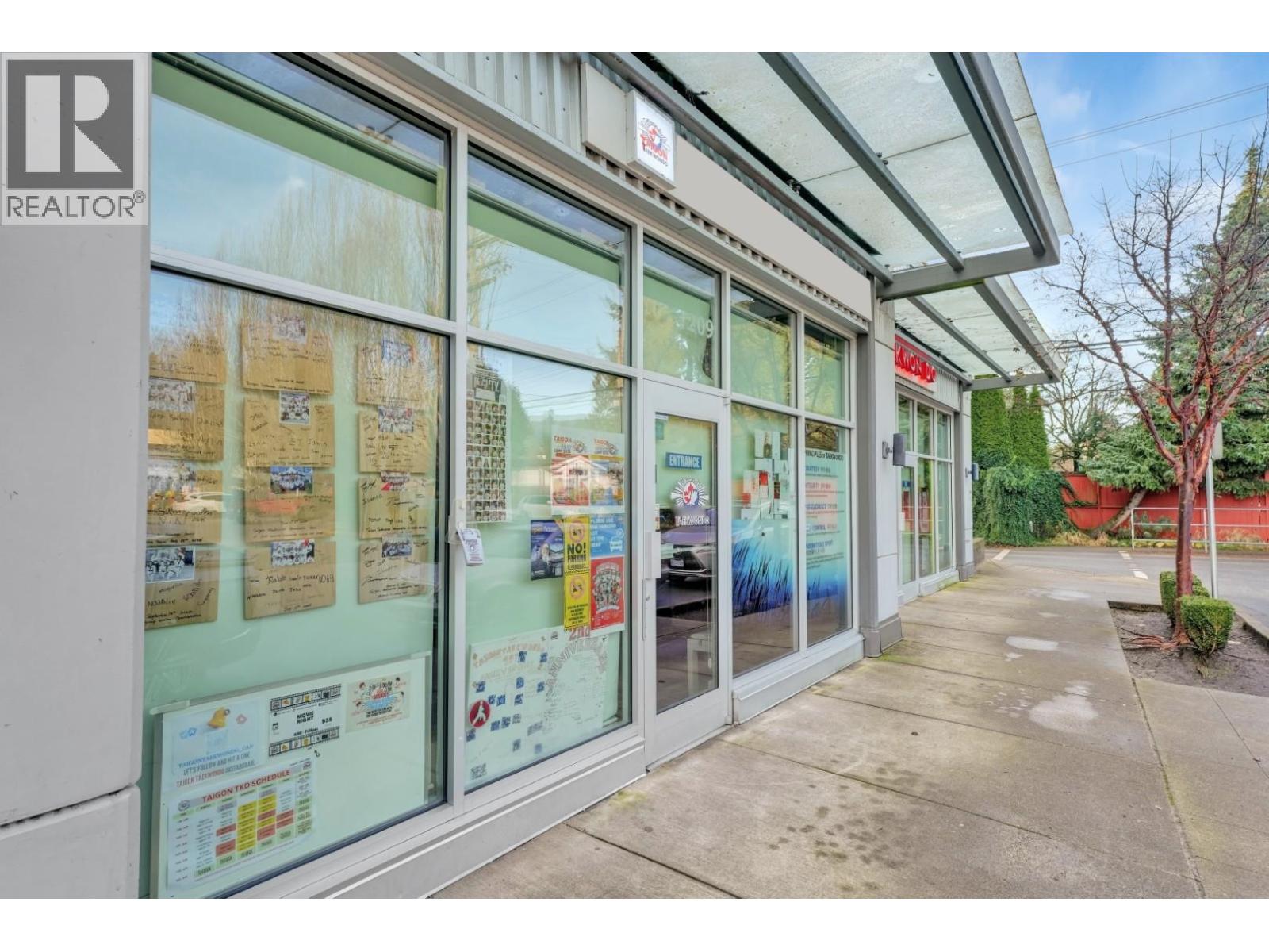 For lease: 101 & 102 1209 W 16TH STREET, North Vancouver, British