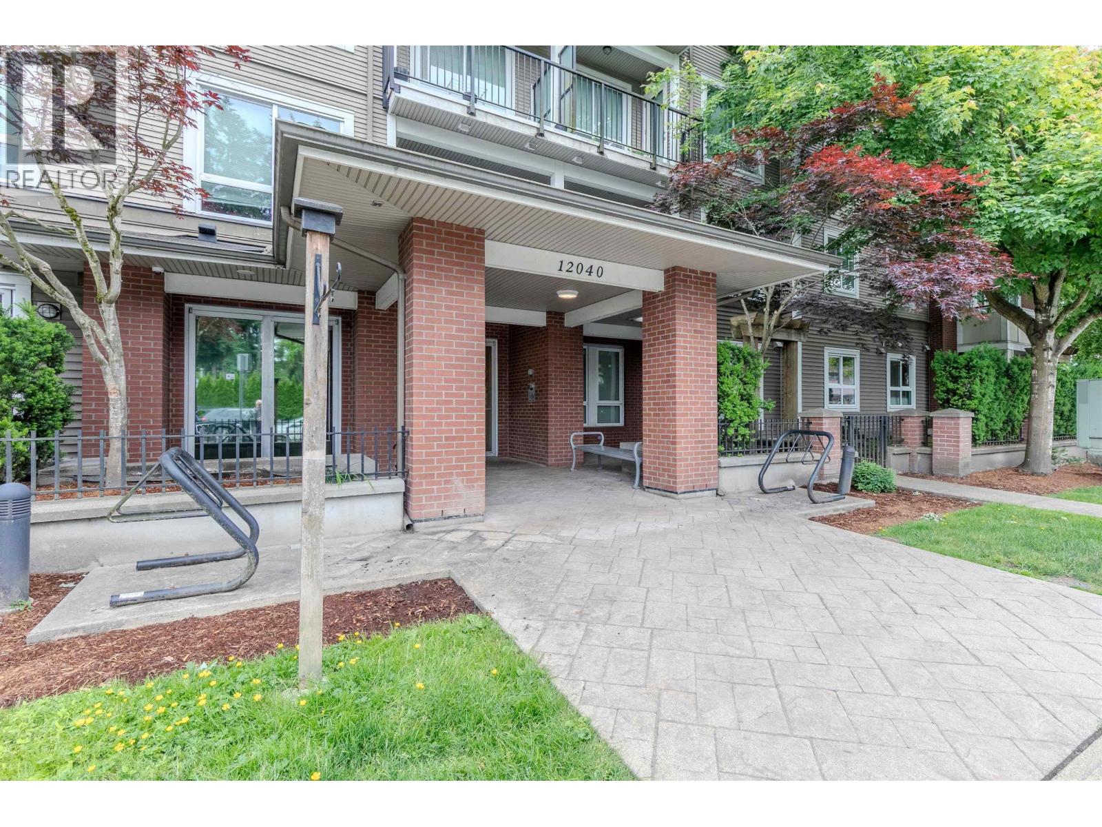 For sale: 108 12040 222 STREET, Maple Ridge, British Columbia