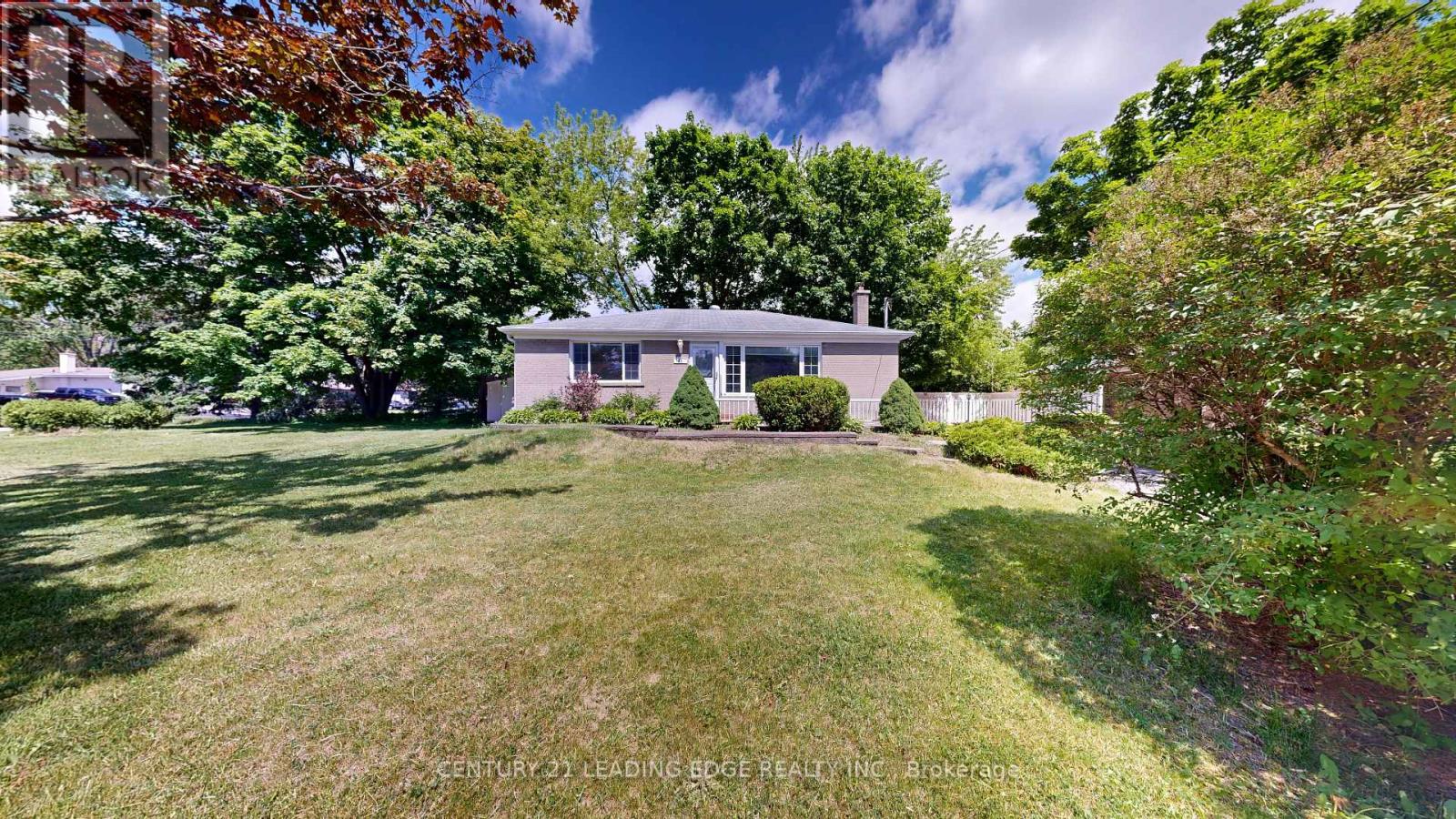 11 HILEY AVENUE, Ajax (Central West), Ontario L1S6H3