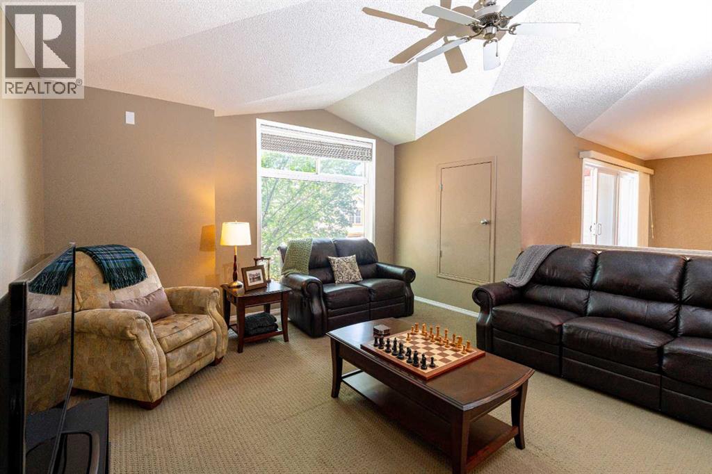 Row / Townhouse for Sale in 203, 11 Panatella Landing NW|Calgary, Alberta T3K0K8 5