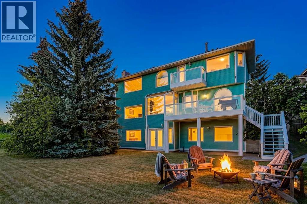 House for Sale in 523 Scimitar Bay NW|Calgary, Alberta T3L1S6 3