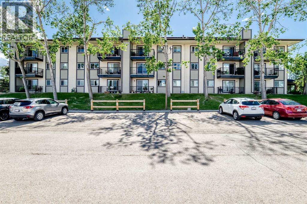 Apartment for Sale in 4206, 385 Patterson Hill SW|Calgary, Alberta T3H2P3
