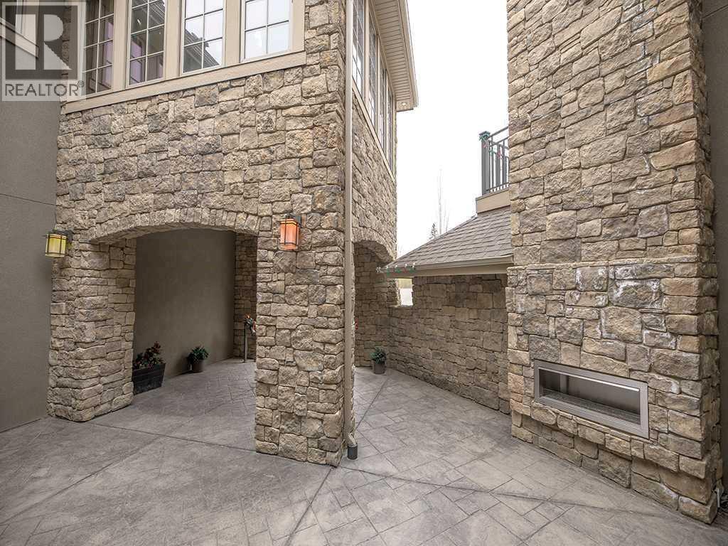 House for Sale in 5 Elveden Point SW|Calgary, Alberta T3H3X8 4