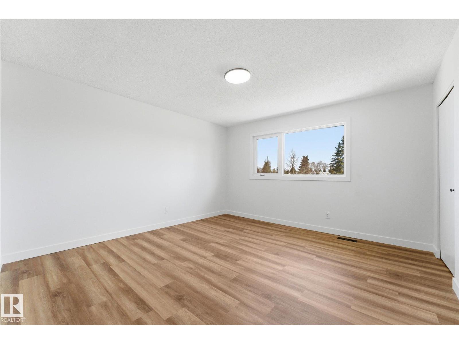 埃德蒙顿Rideau Park 4卧2卫独立屋|2034 sqft经典双层家庭住宅 - 21