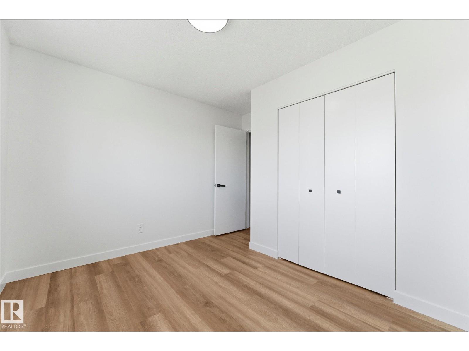 埃德蒙顿Rideau Park 4卧2卫独立屋|2034 sqft经典双层家庭住宅 - 31