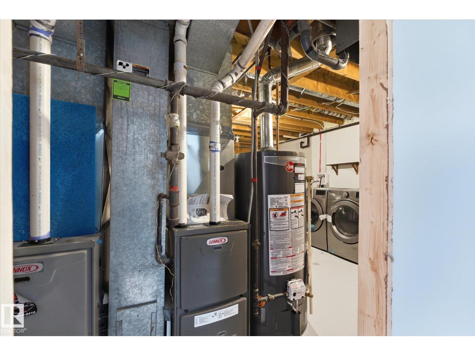 埃德蒙顿Rideau Park 4卧2卫独立屋|2034 sqft经典双层家庭住宅 - 38
