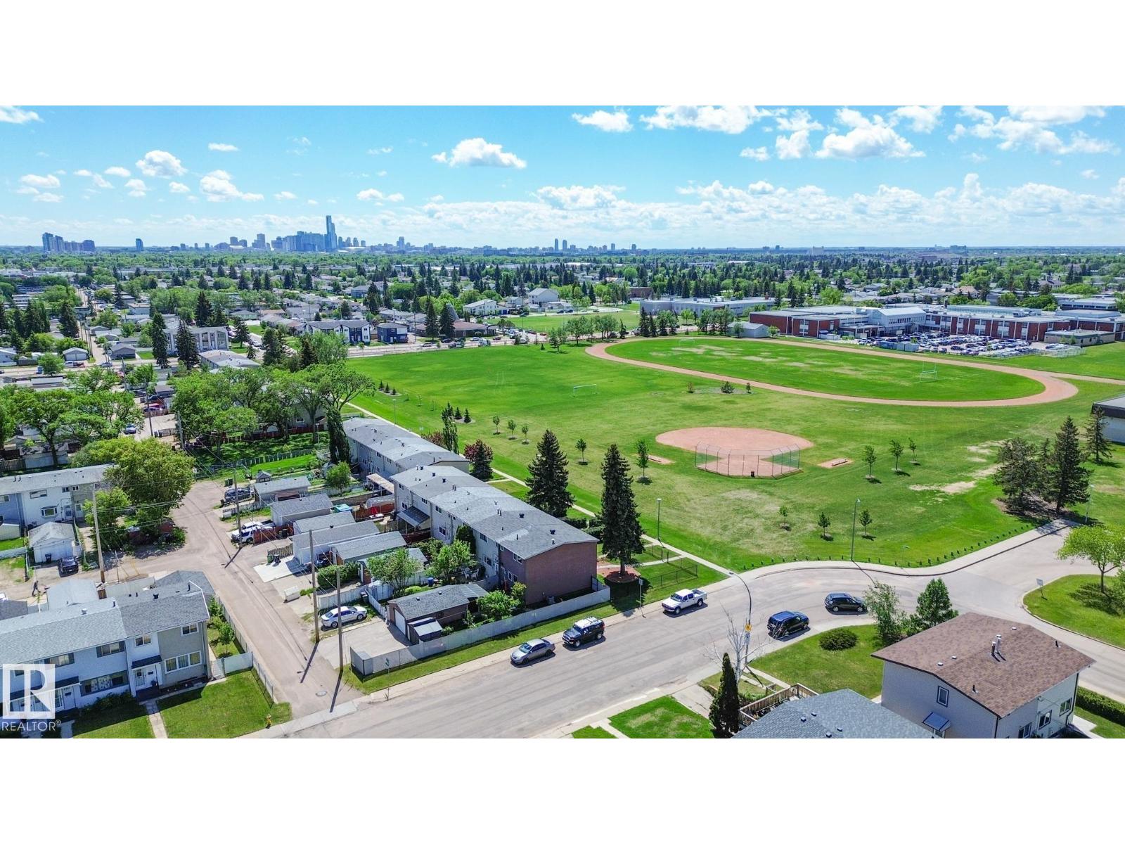 Edmonton Glengarry 3卧2卫联排别墅 无管理费 带独立车库 - 40