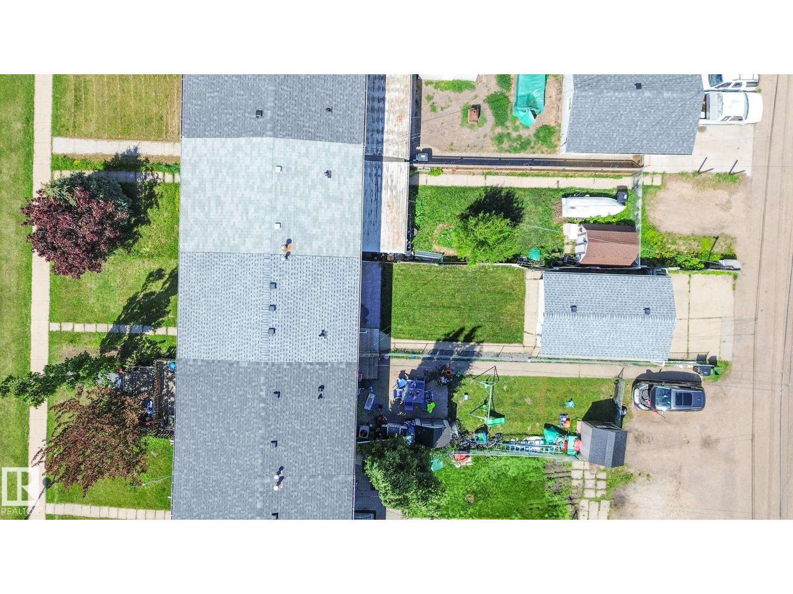 Edmonton Glengarry 3卧2卫联排别墅 无管理费 带独立车库 - 44