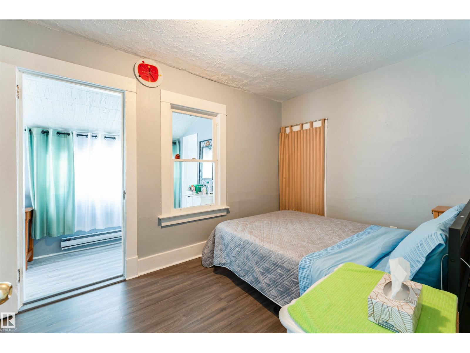 埃德蒙顿 Alberta Avenue 3卧2卫经典双层独立屋 - 17