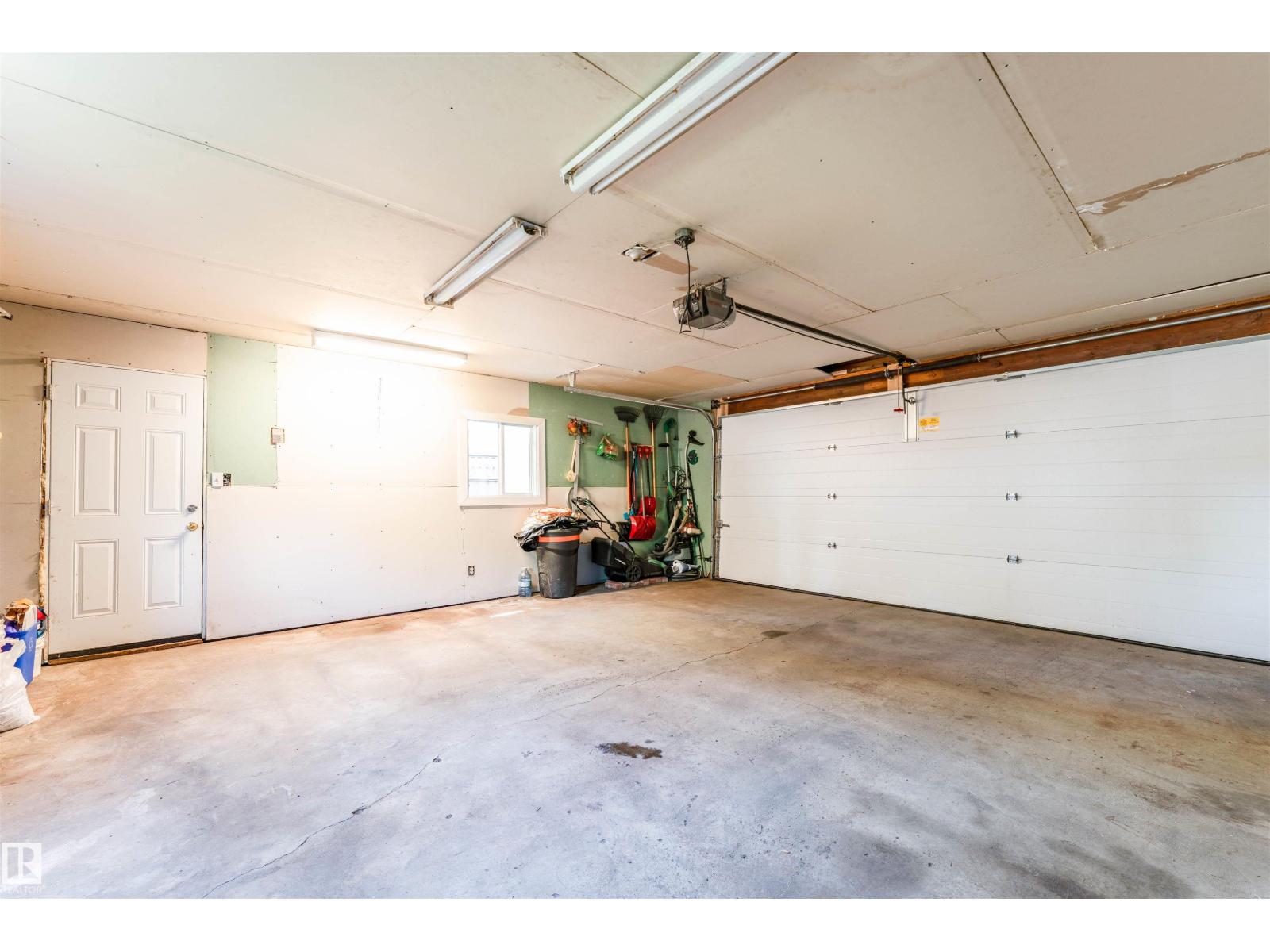 埃德蒙顿 Alberta Avenue 3卧2卫经典双层独立屋 - 46