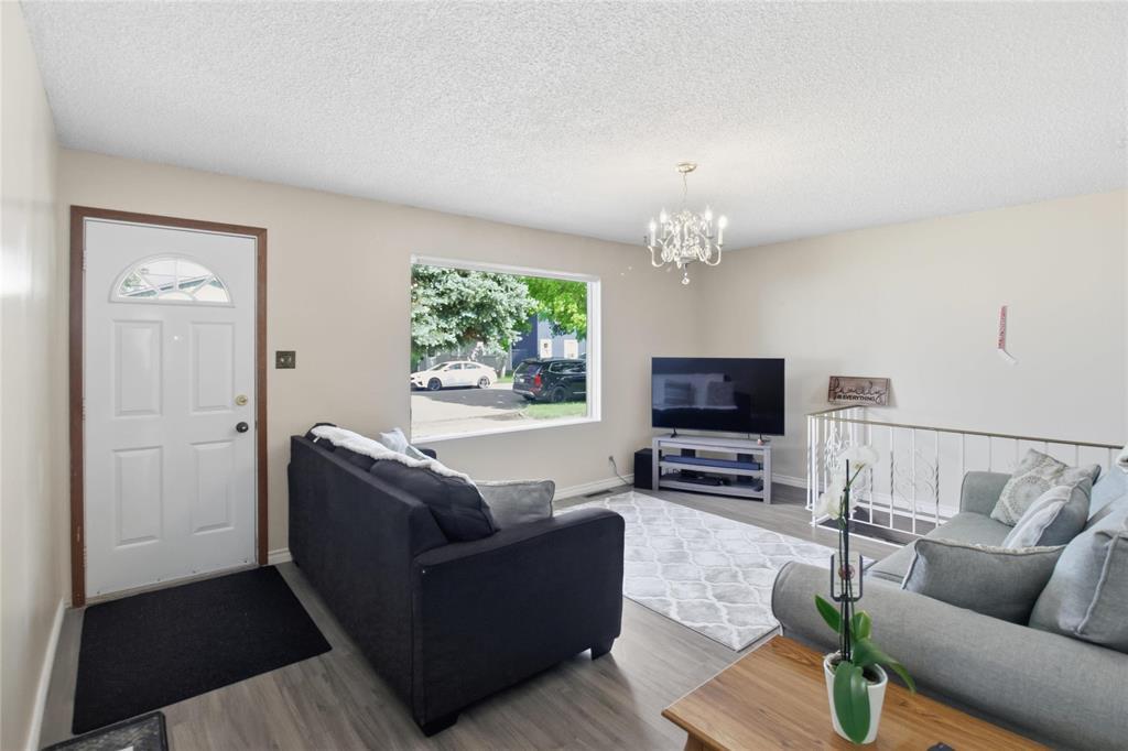 For sale: 522 7TH Street, Brandon, Manitoba R7A3T2 - 202613342