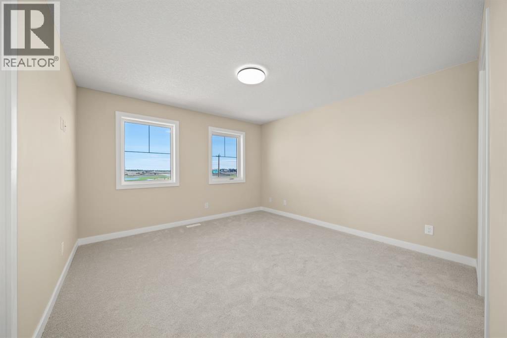 Duplex for Sale in 640 Sora Boulevard SE|Calgary, Alberta T3S0L6 5