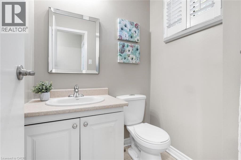 Row / Townhouse for Sale in 2766 FOLKWAY Drive Unit# 34|Mississauga, Ontario L5L3M3 5
