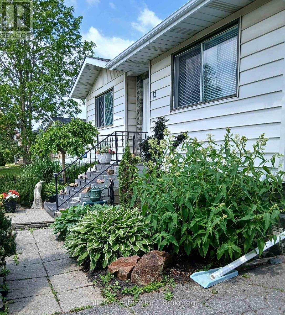 For sale: 13 COYLE CRESCENT, Selwyn, Ontario K0L2H0 - X13153914