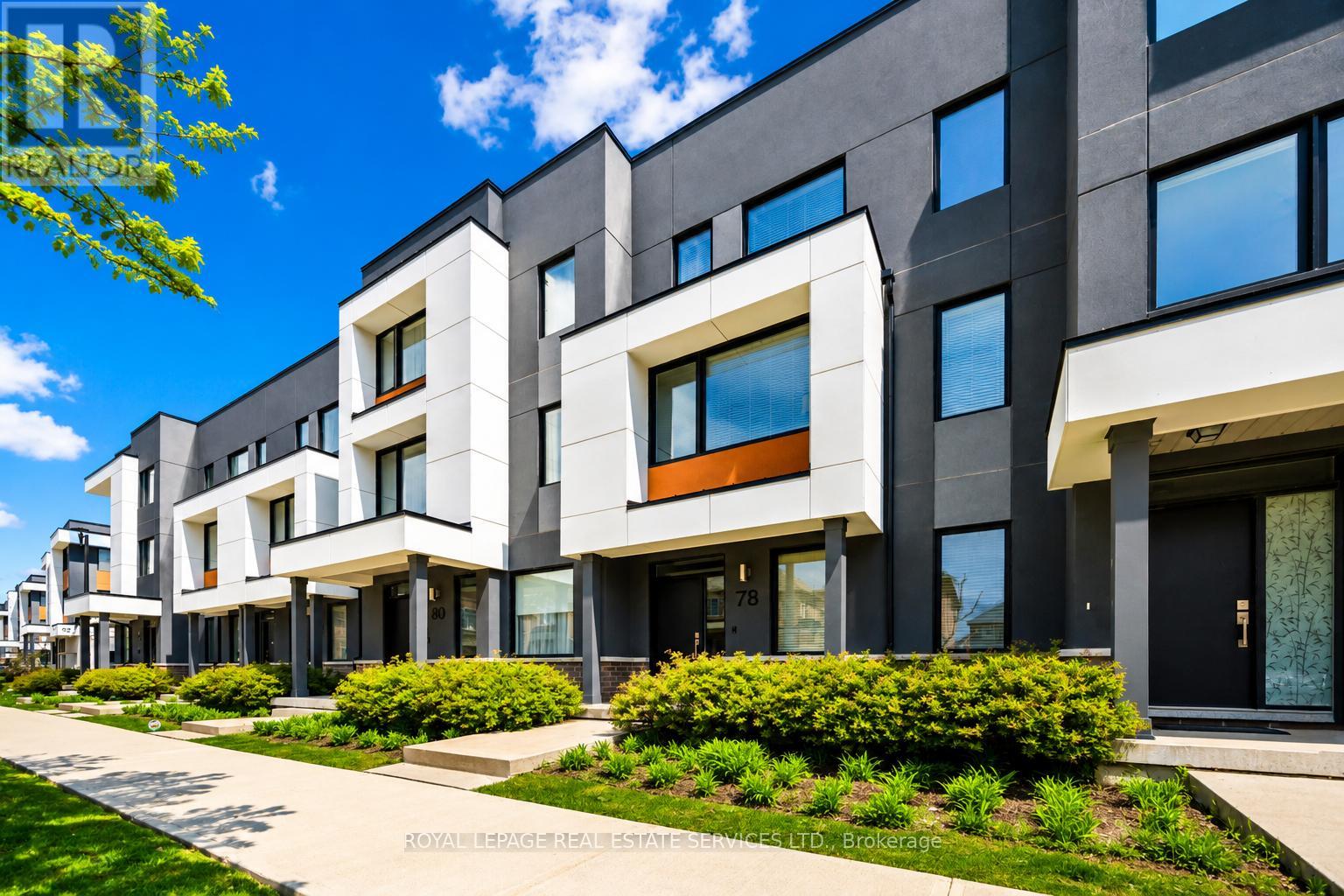 Row / Townhouse for Sale in 78 HUGUENOT ROAD|Oakville (GO Glenorchy), Ontario L6H0X4 2