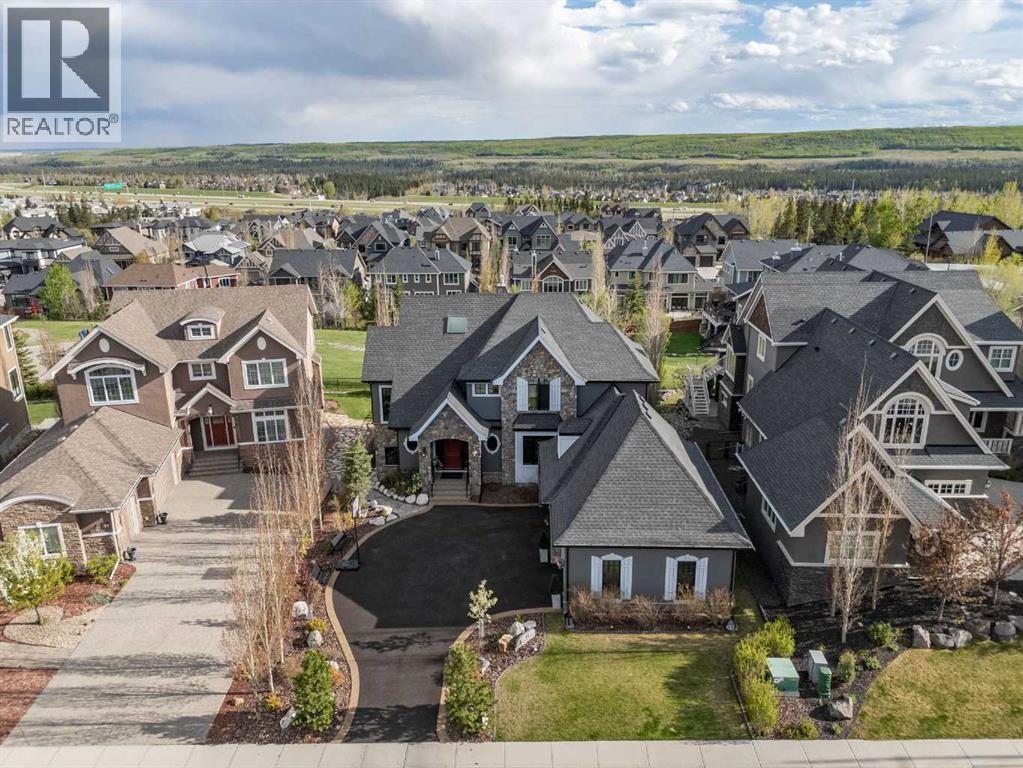 House for Sale in 11 Timberline Gate SW|Calgary, Alberta T3H0W3 2