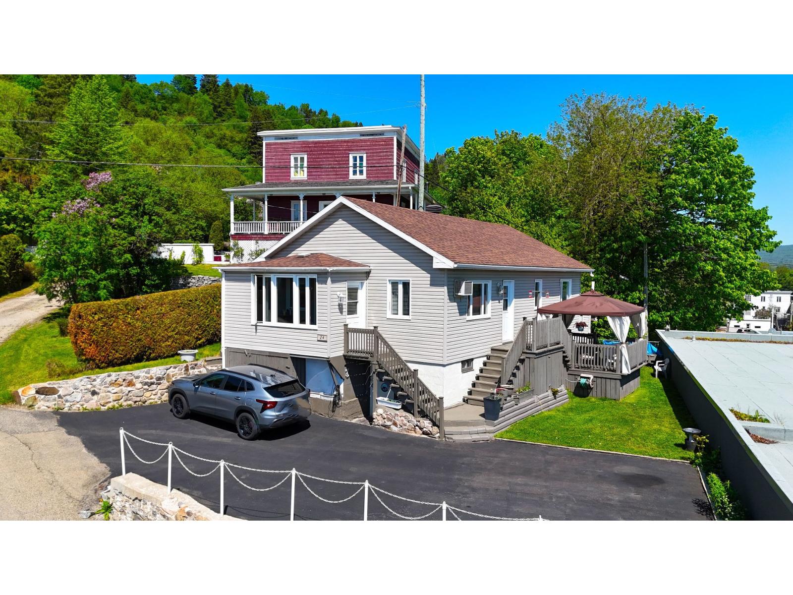 24 Rue Mclean O., La Malbaie, Quebec G5A1P5