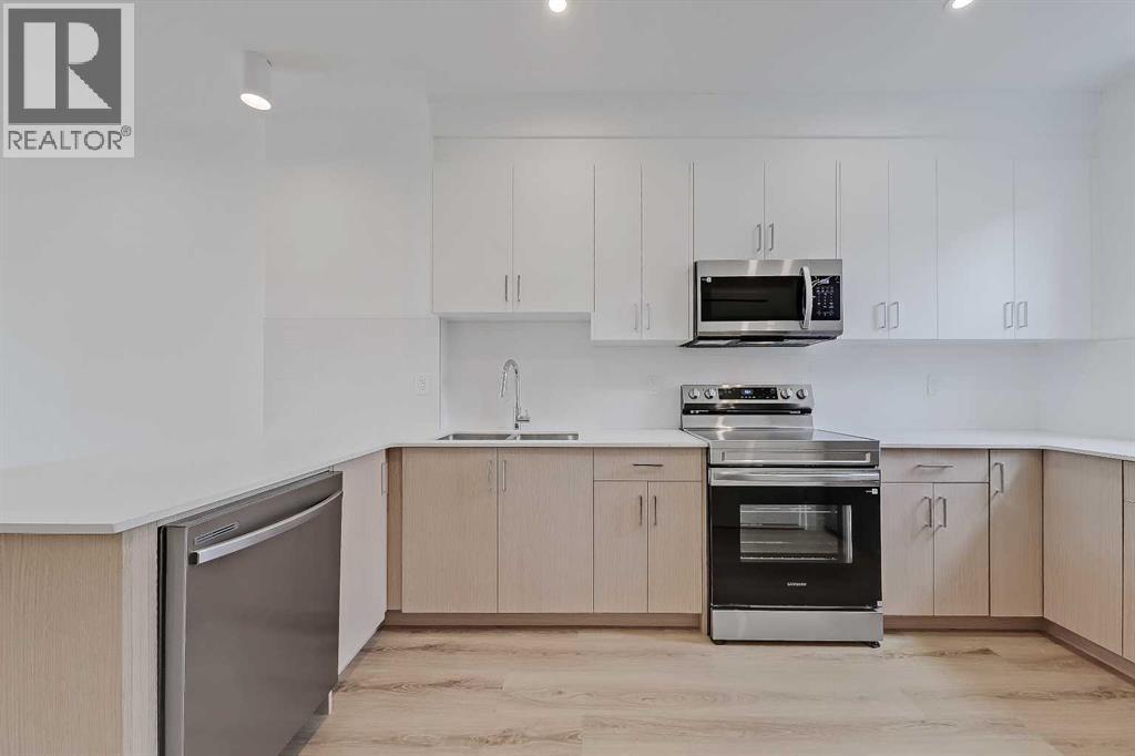Row / Townhouse for Sale in #103 & #108, 3550 45 Street|Calgary, Alberta T3E3V2 4