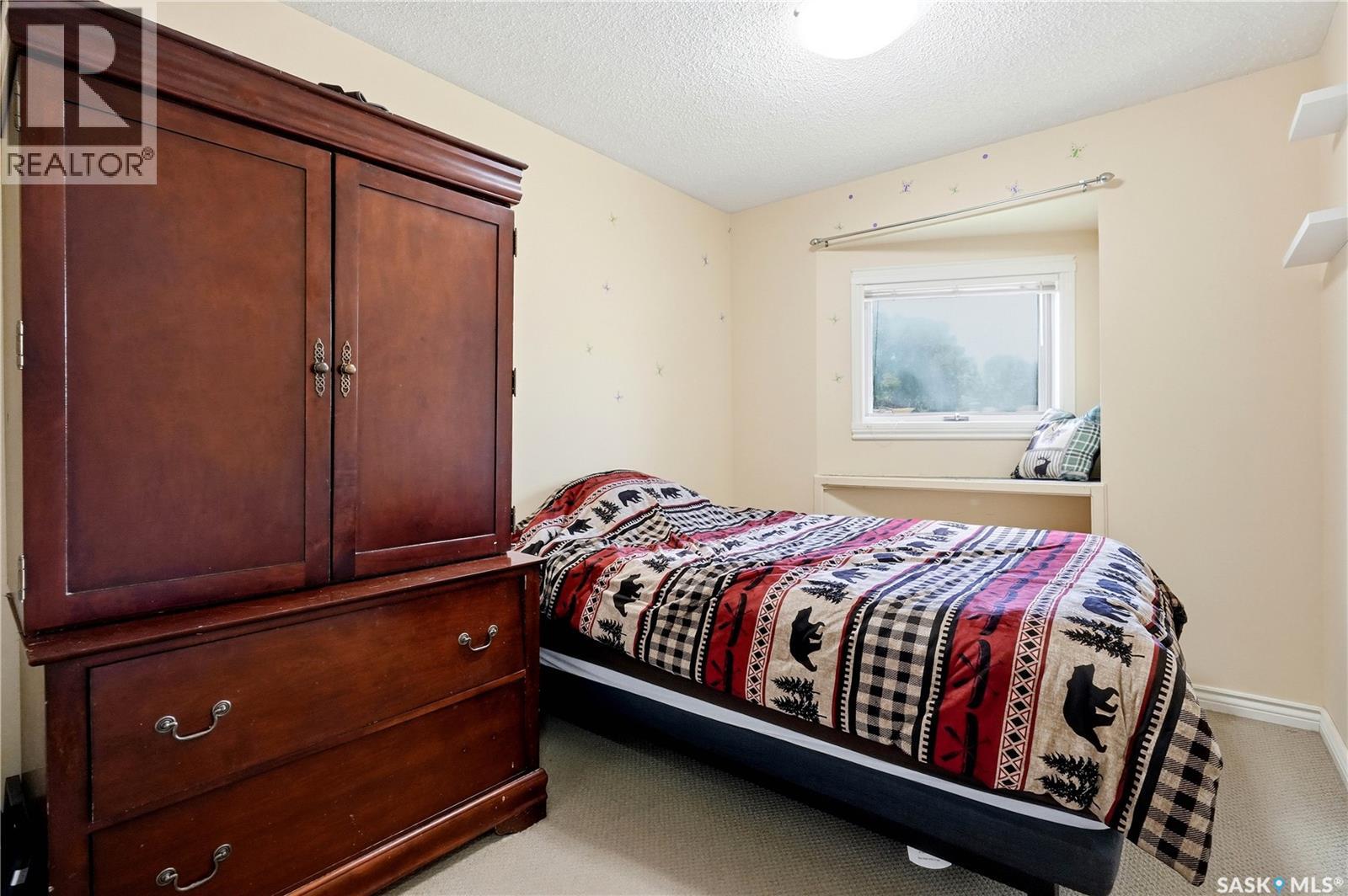Regina Coronation Park 4卧3卫独立屋|全装修地下室|双车库 - 16