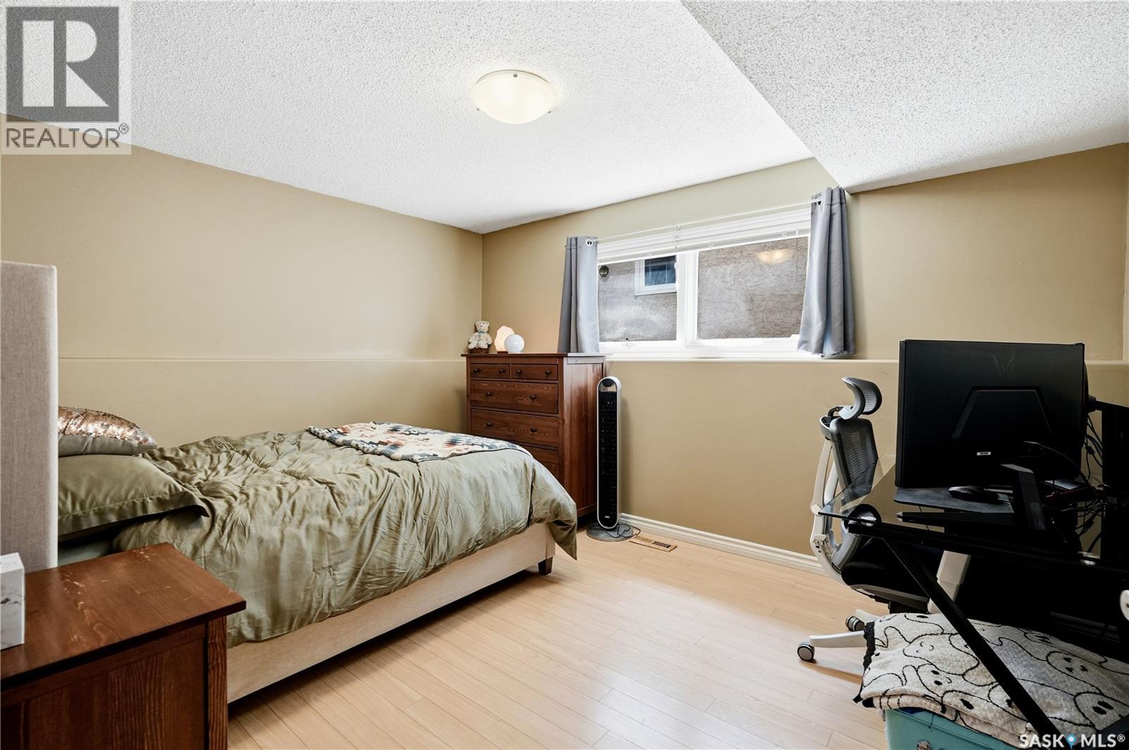 Regina Coronation Park 4卧3卫独立屋|全装修地下室|双车库 - 22