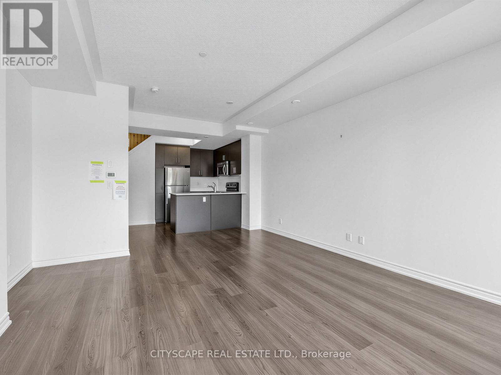 Row / Townhouse for Sale in 13 - 145 LONG BRANCH AVENUE|Toronto (Long Branch), Ontario M8W0A9 5
