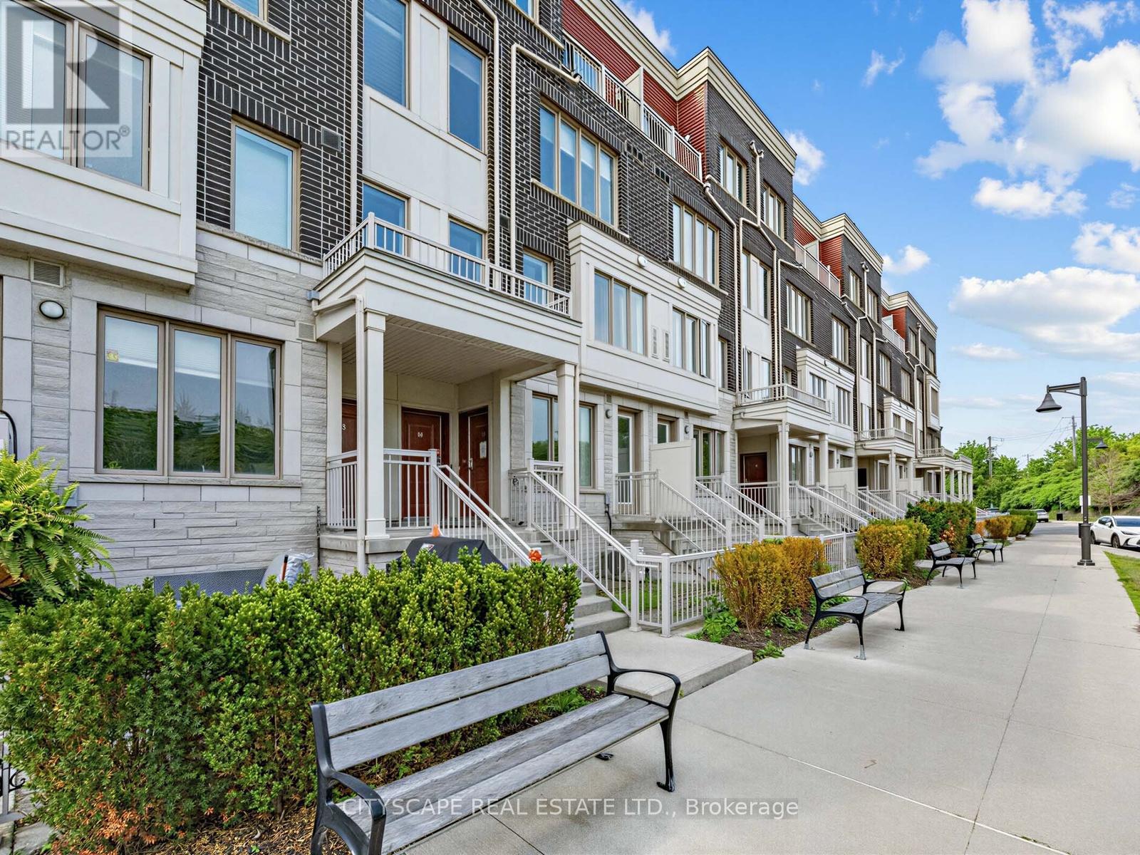 Row / Townhouse for Sale in 13 - 145 LONG BRANCH AVENUE|Toronto (Long Branch), Ontario M8W0A9 3