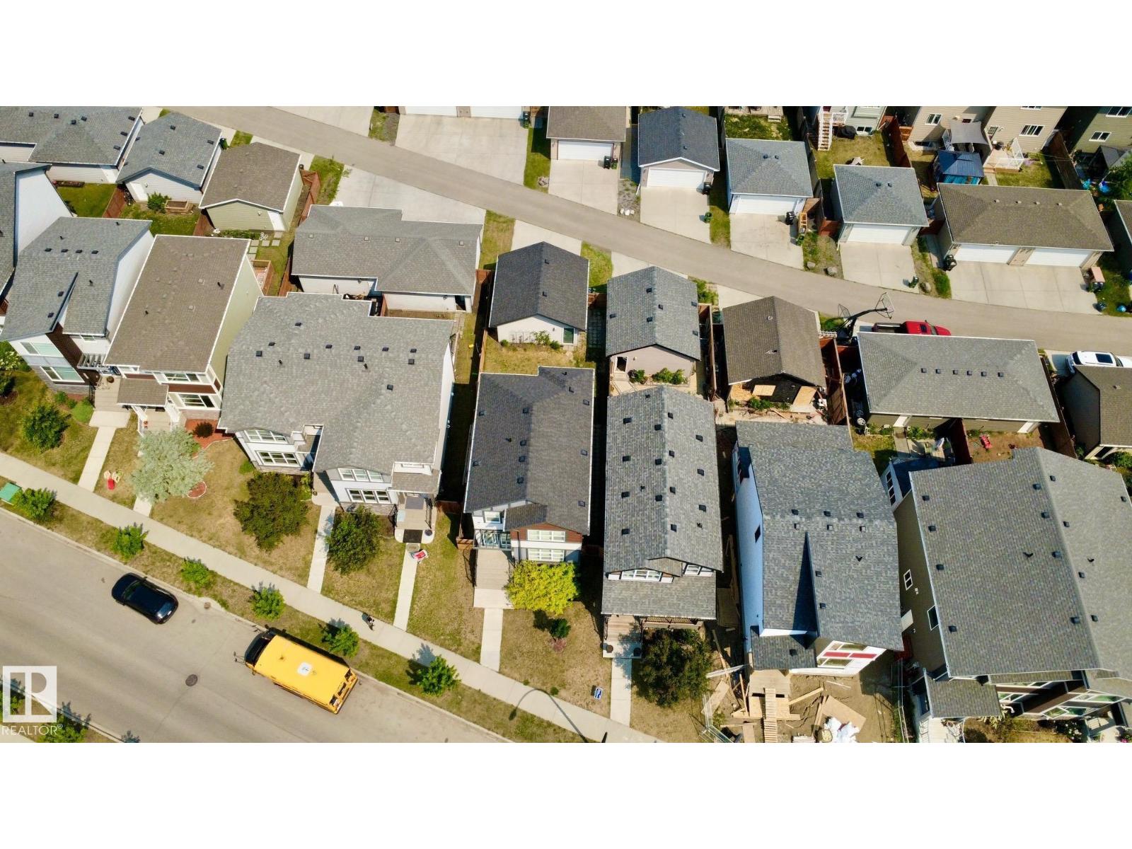 Edmonton Charlesworth 4卧4卫双套房独立屋 带合法地下室出租单位 - 28