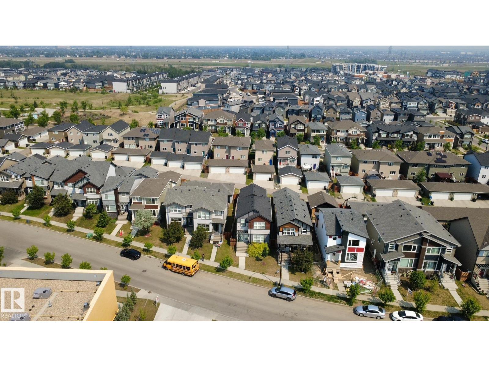 Edmonton Charlesworth 4卧4卫双套房独立屋 带合法地下室出租单位 - 29